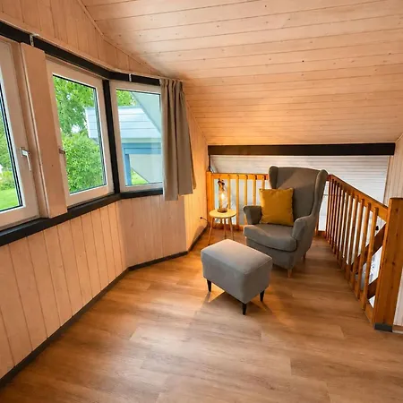 Skandinavisches Mit Privatsauna Im Hafendorf Mueritz Granzow