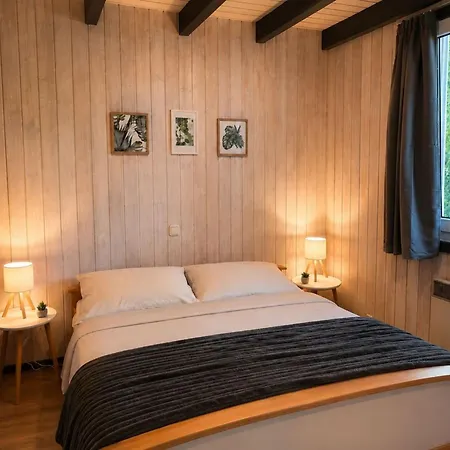 Skandinavisches Mit Privatsauna Im Hafendorf Mueritz *