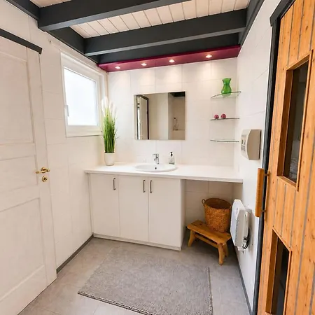 Skandinavisches Mit Privatsauna Im Hafendorf Mueritz * Granzow