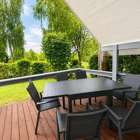 Skandinavisches Mit Privatsauna Im Hafendorf Mueritz Granzow