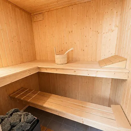 Holiday home Skandinavisches Mit Privatsauna Im Hafendorf Mueritz *